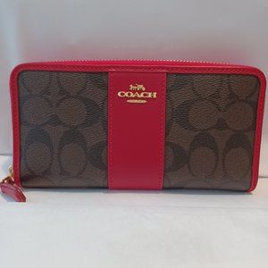 NWT Coach Signature Collection Elle Accordion Zip Around Wallet